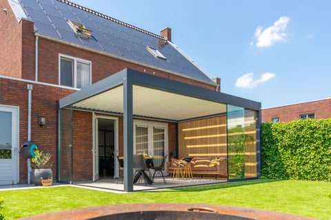 lamellendak, lamellen overkapping, overkapping met lamellen, terrasoverkapping met lamellen, buitenzonwering, zonwering