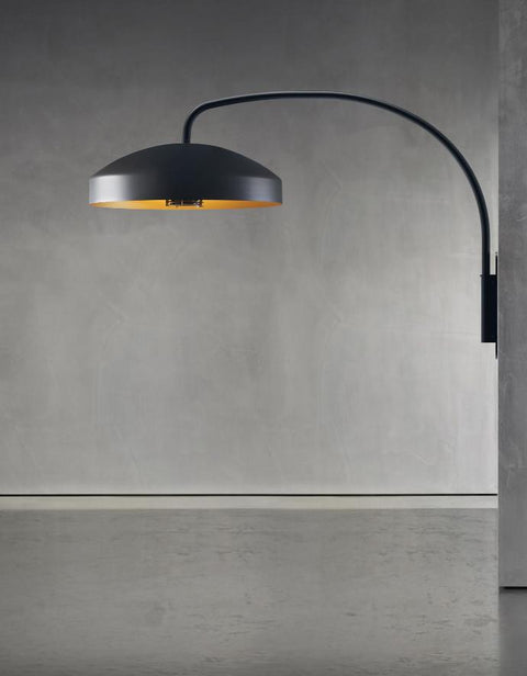 Disc by Piet Boon